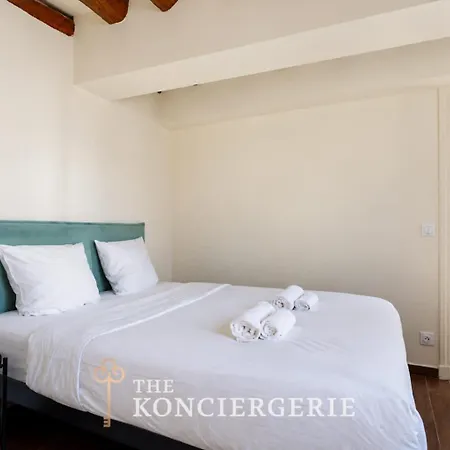 Apartment Lumineux Dans Paris